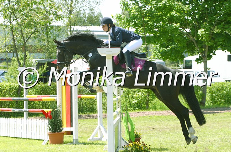 005M5233_Nicole Reichstein.jpg